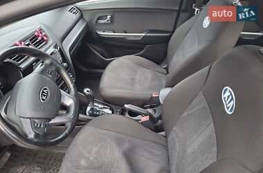 Седан Kia Rio 2013 в 