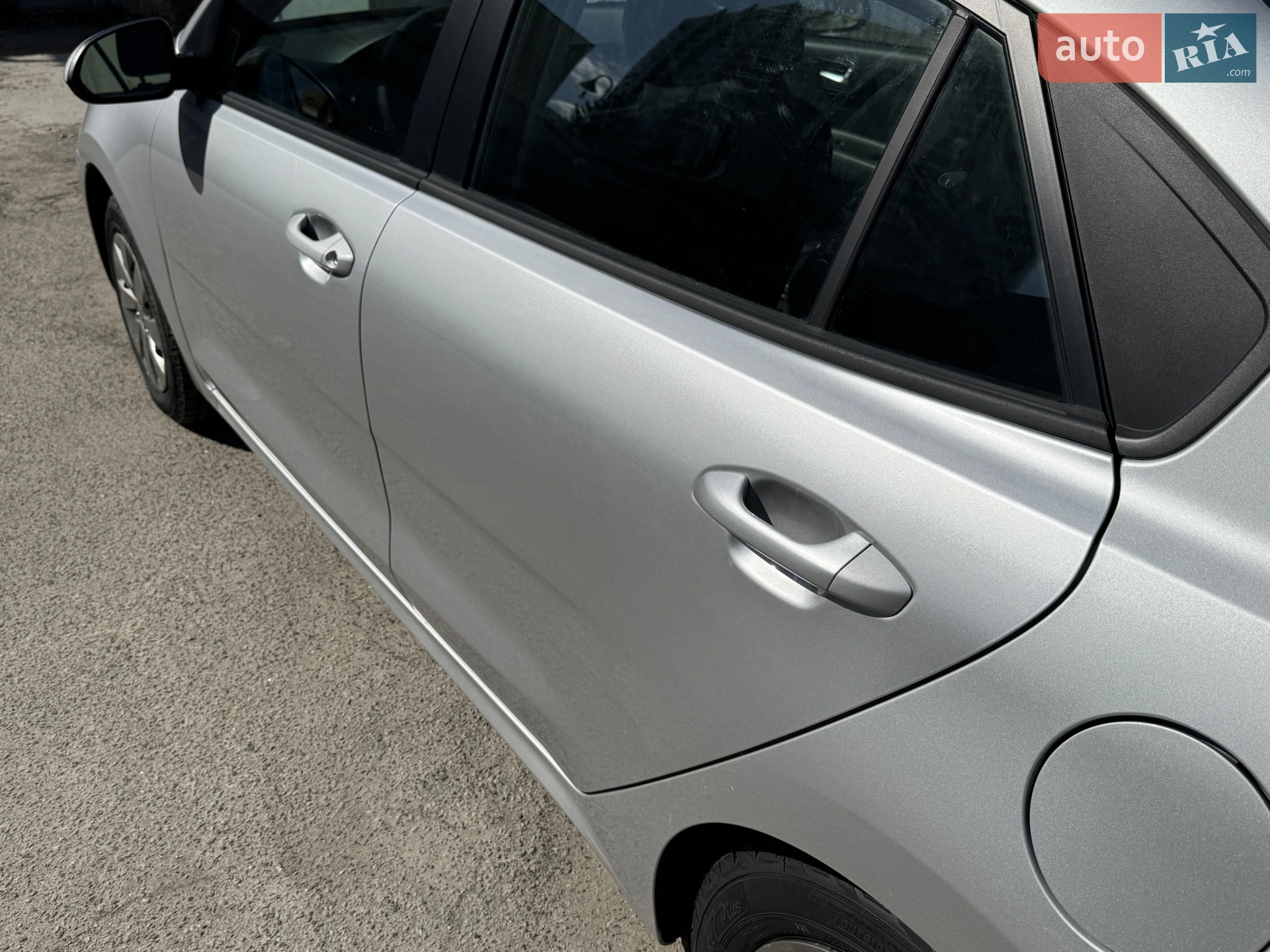 2019 Kia Rio - мініатюра 3
