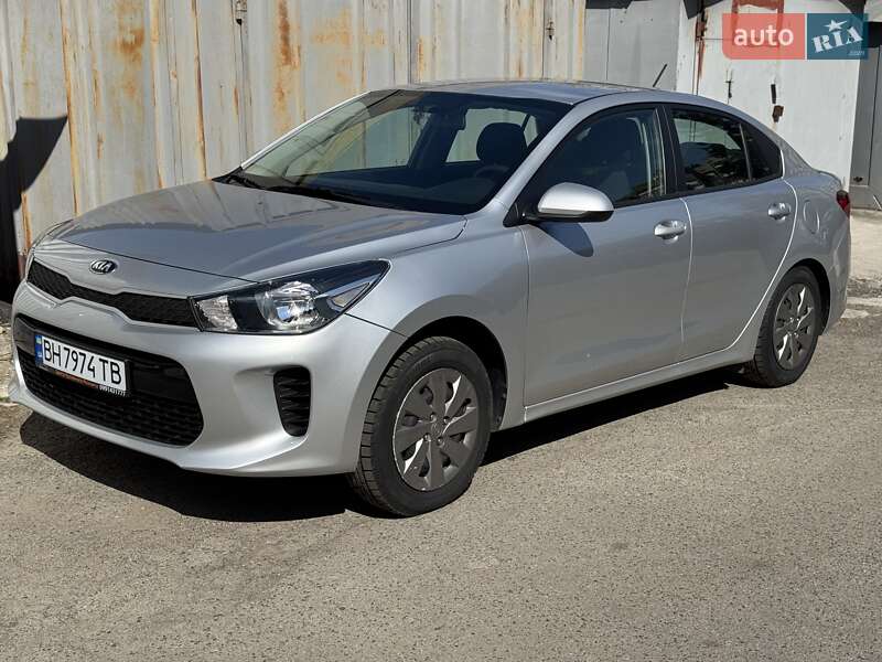 Седан Kia Rio 2019 в Киеве фото 11 Седан Kia Rio 2019 в Киеве