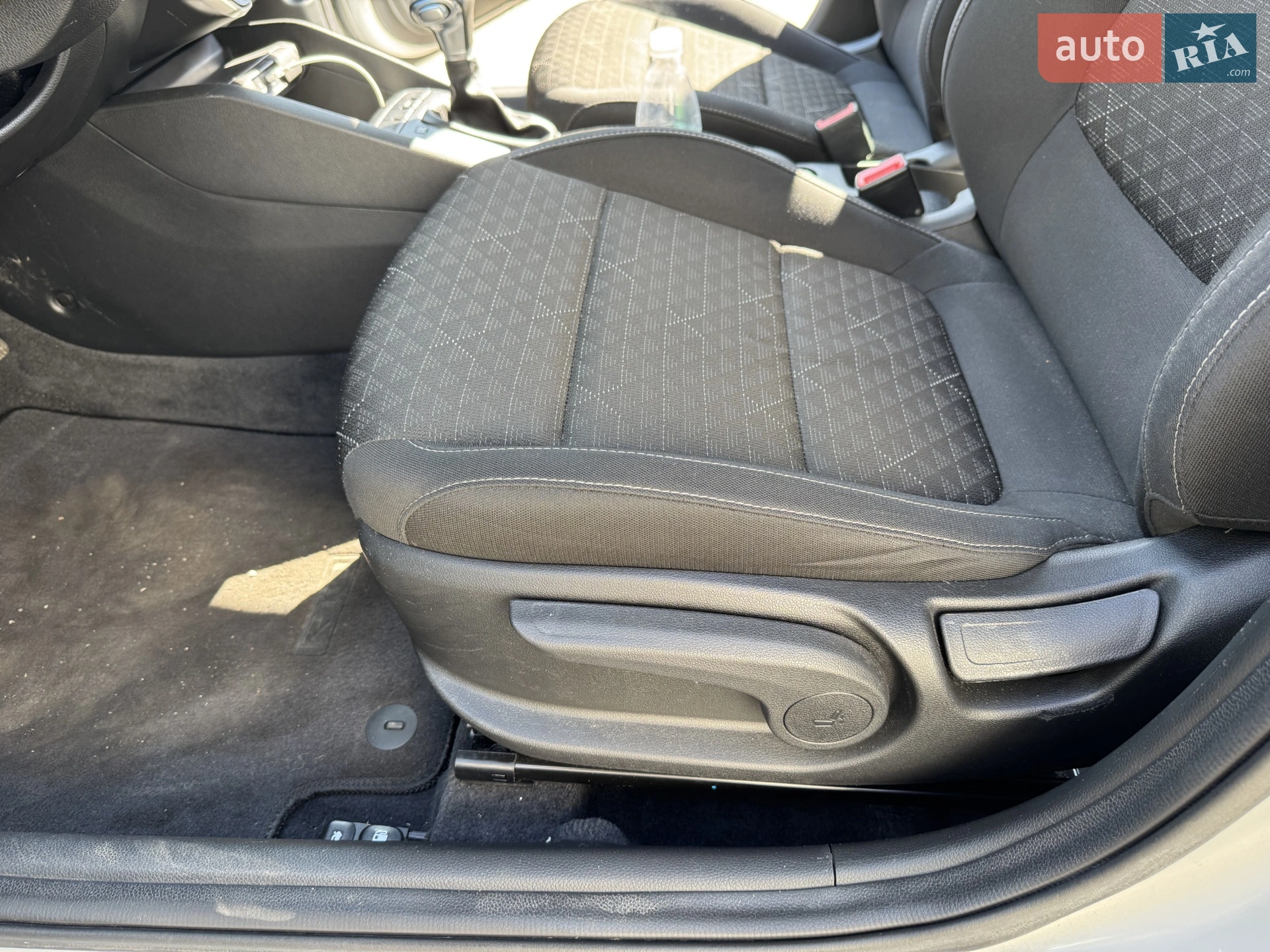 2019 Kia Rio - мініатюра 29