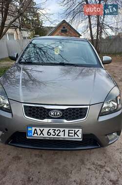Седан Kia Rio 2011 в Харькове