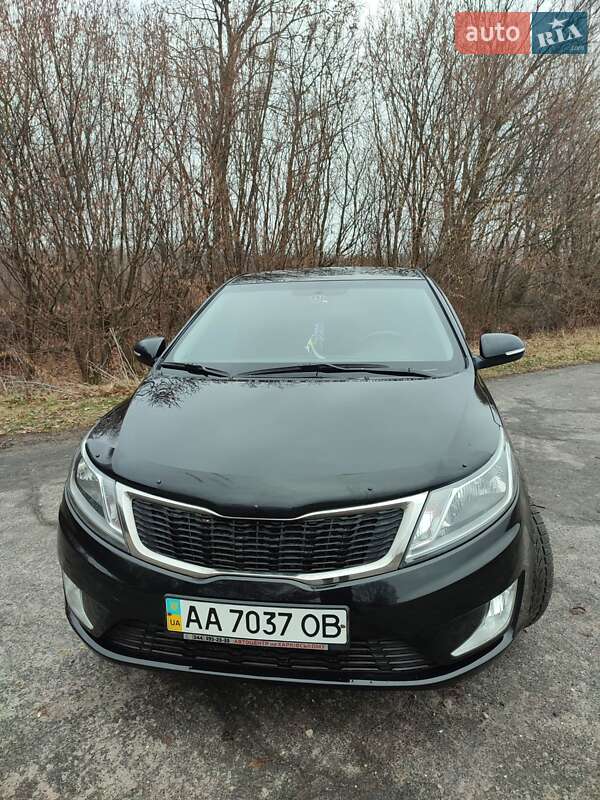 Седан Kia Rio 2013 в Киеве