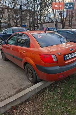 Седан Kia Rio 2006 в 