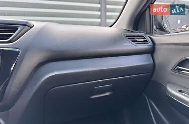 Седан Kia Rio 2012 в 