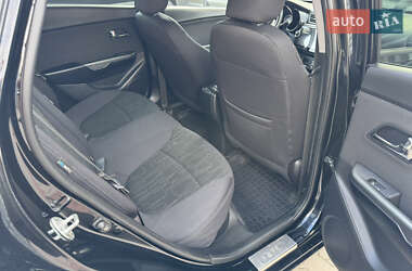 Седан Kia Rio 2012 в 