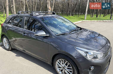 Хетчбек Kia Rio 2018 в 