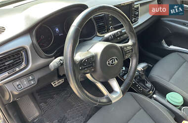 Хетчбек Kia Rio 2018 в 