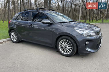 Хетчбек Kia Rio 2018 в 