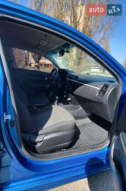 Седан Kia Rio 2019 в 