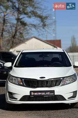 Седан Kia Rio 2012 в 