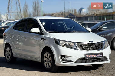 Седан Kia Rio 2012 в 