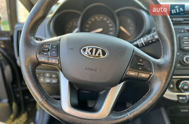 Хэтчбек Kia Rio 2013 в 