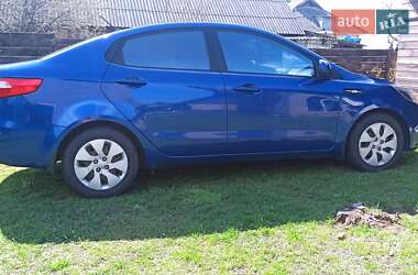 Седан Kia Rio 2013 в 