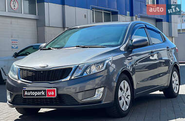 Седан Kia Rio 2013 в 