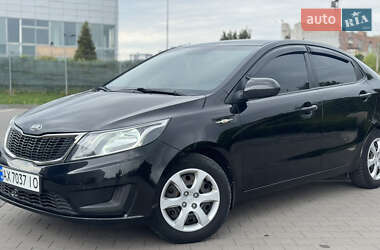 Седан Kia Rio 2013 в 