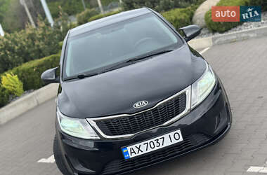 Седан Kia Rio 2013 в 