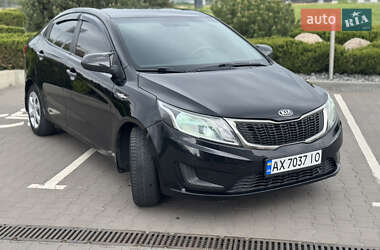 Седан Kia Rio 2013 в 