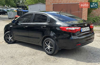 Седан Kia Rio 2013 в 