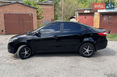 Седан Kia Rio 2013 в 