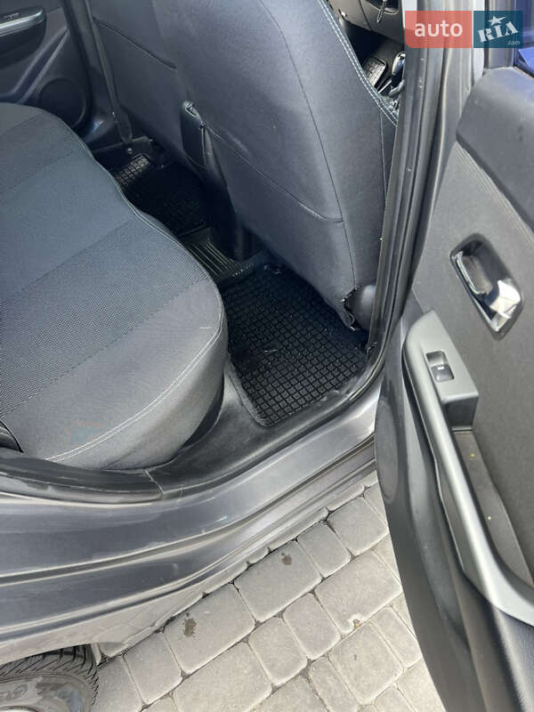 Седан Kia Rio 2014 в Харькове фото 11 Седан Kia Rio 2014 в Харькове