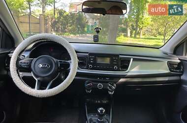 Хетчбек Kia Rio 2018 в 