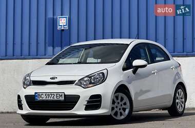 Хэтчбек Kia Rio 2016 в 