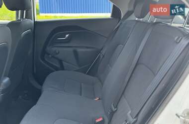 Хэтчбек Kia Rio 2016 в 