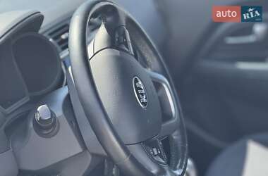 Хэтчбек Kia Rio 2016 в 