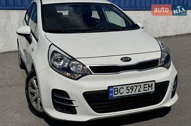 Хэтчбек Kia Rio 2016 в 