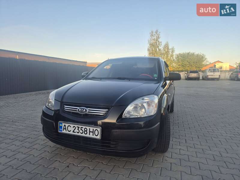 Хэтчбек Kia Rio 2007 в Днепре