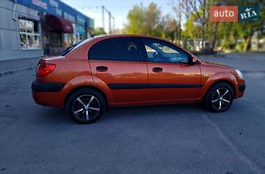 Седан Kia Rio 2007 в Запорожье