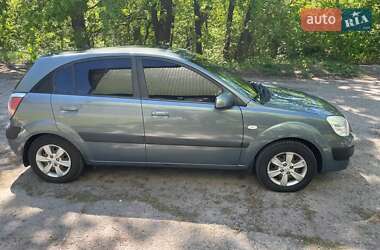 Хетчбек Kia Rio 2008 в 