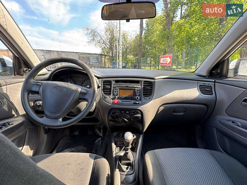 Седан Kia Rio 2009 в Кривом Роге фото 7 Седан Kia Rio 2009 в Кривом Роге