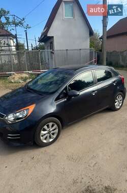 Хетчбек Kia Rio 2015 в Запоріжжі