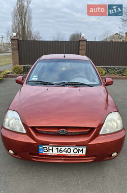 Хэтчбек Kia Rio 2005 в Благовещенском