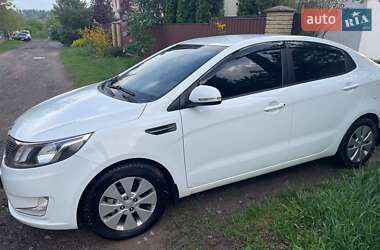 Седан Kia Rio 2013 в 