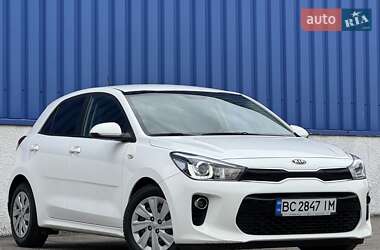 Хэтчбек Kia Rio 2017 в Львове