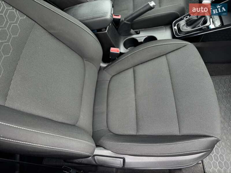 Хетчбек Kia Rio 2017 в Львові