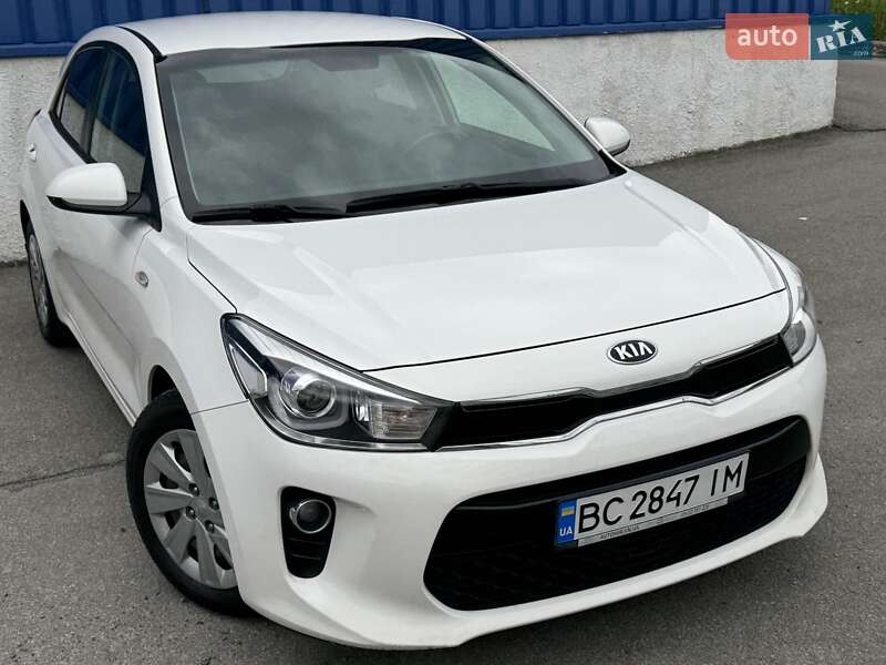 Хетчбек Kia Rio 2017 в Львові