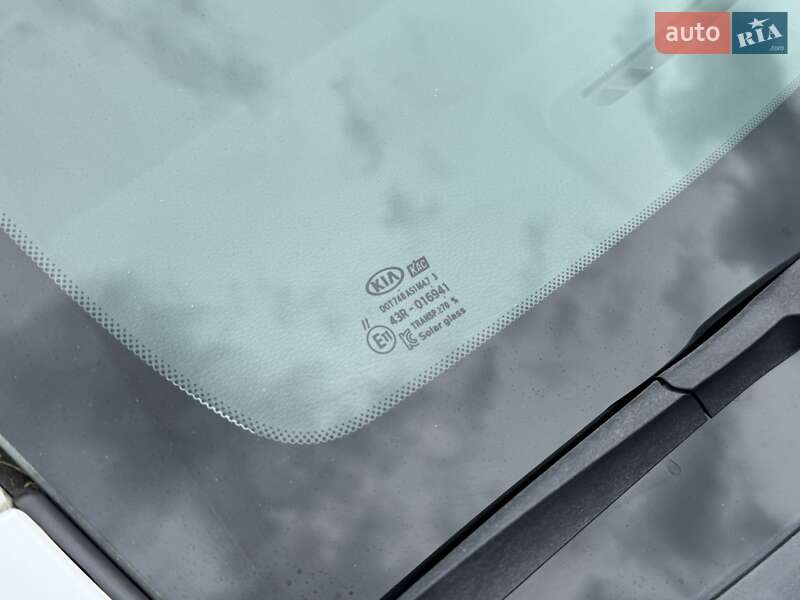 Хетчбек Kia Rio 2017 в Львові
