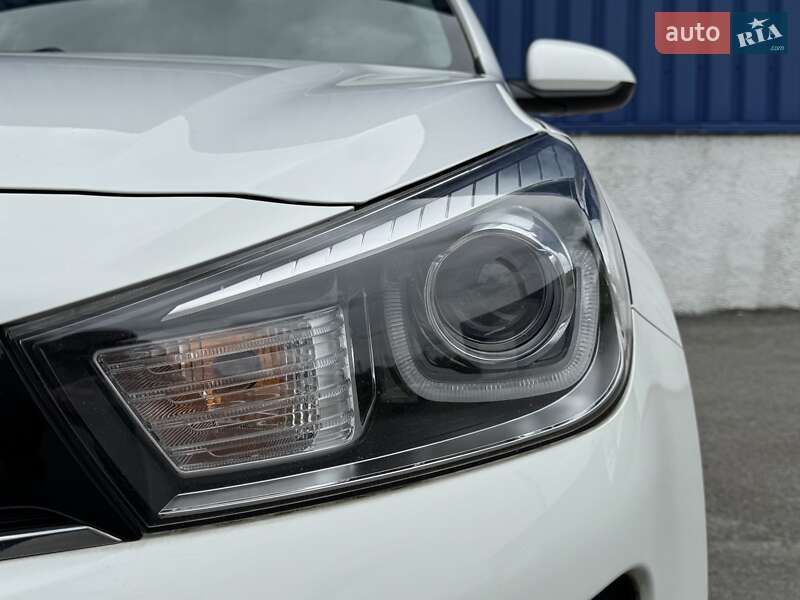 Хетчбек Kia Rio 2017 в Львові
