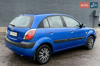 Хэтчбек Kia Rio 2007 в 