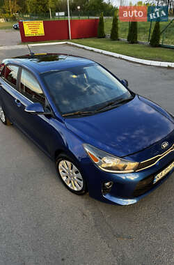 Хэтчбек Kia Rio 2017 в 