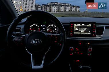 Хэтчбек Kia Rio 2017 в 