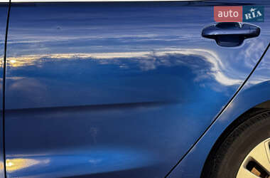 Хэтчбек Kia Rio 2017 в 