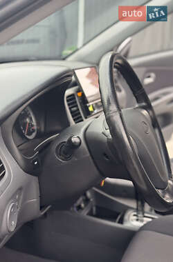 Хэтчбек Kia Rio 2006 в 