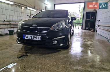 Седан Kia Rio 2017 в Кропивницком