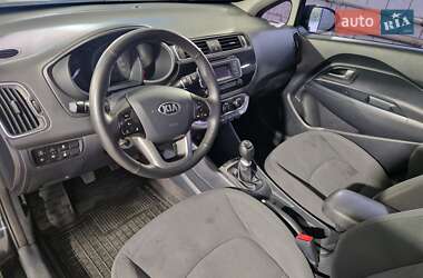 Седан Kia Rio 2017 в 