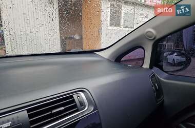 Седан Kia Rio 2017 в 