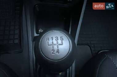 Хетчбек Kia Rio 2006 в 